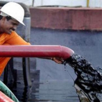 El petróleo sube impulsado por un mayor apetito por el riesgo