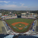 Trabajadores del Estadio de los Dodgers aprueban huelga cerca de Juego de Estrellas