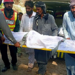 Más de 50 muertos y desaparecidos en naufragio de un barco durante una boda en Pakistán