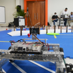 Estudiantes de la Pucmm y Loyola compiten en concurso de robótica