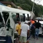 Accidente múltiple deja heridos en Los Cacaos, San Cristóbal