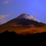 Ceniza y vibraciones del volcán Sangay afectan a dos provincias de Ecuador