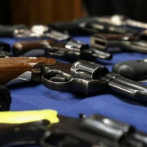 Canadá prohibirá temporalmente la importación de armas de fuego