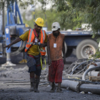 Cautela ante ingreso de buzos a mina con 10 obreros atrapados en México