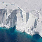 La Antártida se desmorona soltando icebergs a ritmo insostenible