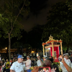 Cientos reciben a la imagen de la Virgen de la Altagracia en centenario de su coronación canónica