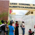 Padres denuncian trabas para inscribir a sus hijos en liceo de Ciudad Juan Bosch