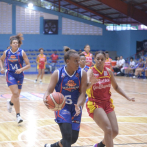 San Lázaro vence a las Aguilas de Guachupita 85-62 en basquet femenino