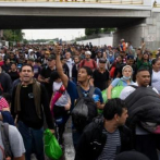 Caravana con 500 migrantes parte de la frontera sur de México rumbo a EEUU