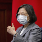 Presidenta de Taiwán afirma que ninguna amenaza debilitará la defensa de la isla