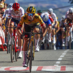 Primoz Roglic asalta el liderato de la Vuelta en el retorno a España