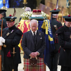 Carlos III planea una monarquía más austera y reducida