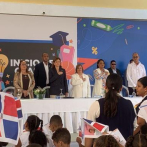 Vicepresidenta Raquel Peña deja iniciado nuevo año escolar en Santiago
