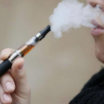 China prohibirá los cigarrillos electrónicos de sabores a partir de octubre, según reportes