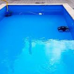 Hombre muere en Florida tratando de vaciar su piscina con una manguera bajo el huracán Ian