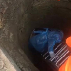 Bomberos rescatan niño de dos años que cayó en pozo séptico en Moca