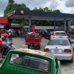 En Dajabón se registran largas filas para echar combustible