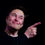 Musk anuncia pago mensual de 8 dólares para certificar cuentas de Twitter