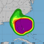 Nicole se debilita en tormenta tropical tras tocar tierra en Florida