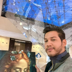 Elvin Tolentino, el artista visual dominicano que lleva su arte hasta el Carrusel del Louvre, en París