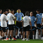 Uruguay llegó a Catar y realiza su primer entrenamiento en la sede del Mundial