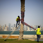 Qatar reconoce murieron 400 y 500 obreros emigrantes en la construcción de estadios