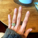 JLo revela el mensaje que lleva grabado su anillo de compromiso: “no iré a ningún lado”