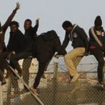 Migrante aterriza en Melilla en parapente