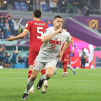 Suiza derrota a Serbia y será rival de Portugal en octavos