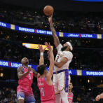 Anthony Davis encesta 55 puntos en el triunfo de los Lakers