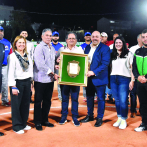 La Liga de la Farándula dedica torneo navideño a Miguel Feris