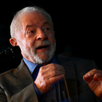 Lula da Silva anuncia a funcionarios