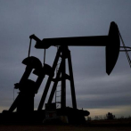 Precios del petróleo siguen en picada y el WTI roza los US$70