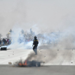 Manifestantes que piden renuncia de Boluarte ocupan aeropuerto de Arequipa