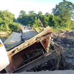 Varias comunidades incomunicadas tras colapso de puente sobre el río Magua en San Pedro