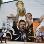 Un mural inmortaliza a Messi cuando levanta la Copa del Mundo