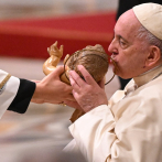 Papa lamenta en la Misa del Gallo que los niños sean 