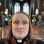 La historia de Bingo Allison, el sacerdote no binario de la Iglesia de Inglaterra
