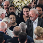 Lula rinde homenaje a Pelé en la capilla ardiente de Vila Belmiro