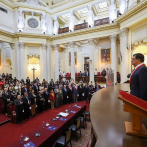 El presidente del Congreso de Perú insta a 