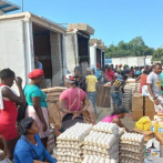 Haitianos se abastecen de huevos en Dajabón, mientras comerciantes se quejan por prohibición de exportación
