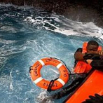 Guardacostas rescatan a 19 haitianos varados en isla Monito en Puerto Rico