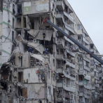 Aumentan a 40 los muertos por un ataque de las fuerzas rusas contra un edificio residencial en Dnipro