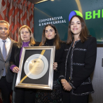 BHD rinde homenaje a empresario Enrique Martinón Armas en Fitur 2023