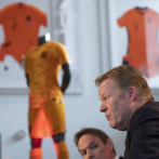 Ronald Koeman promete un estilo ofensivo al volver como DT de Holanda