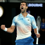Djokovic vuela a sus décimas semifinales de Australia