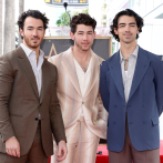 Jonas Brothers reciben su estrella de Hollywood y lanzarán disco en mayo
