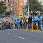 Bogotá cambia las ruedas de los coches por la bicicleta en su día 