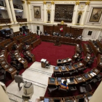 Congreso de Perú cierra las puertas a debatir adelanto la electoral a 2023