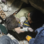 Rescatan a cuatro personas cuatro días después del terremoto en Turquía